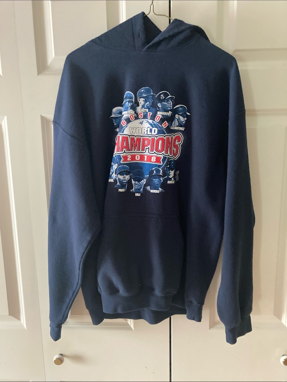 Boston Red Socks 2018 World Series Champions navy hooded sweatshirt Gildan 50/50